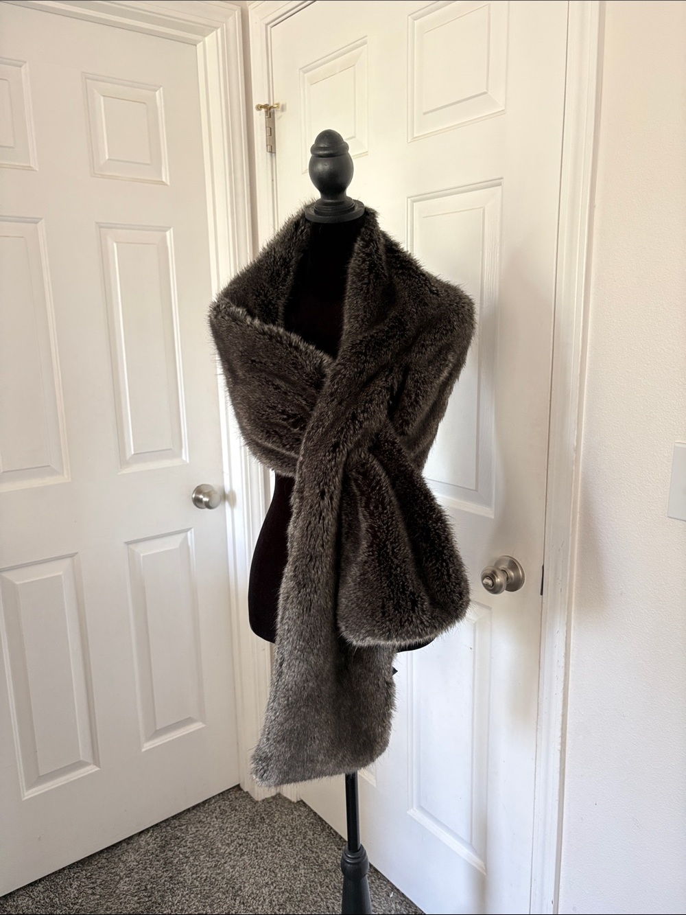 Simply Vera Vera Wang Plush Faux Fur Pull-Through Scarf